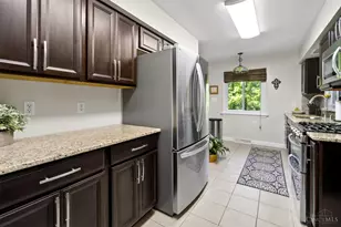 9367 Sherborn Dr, Springfield Township, OH 45231 - Photo 13