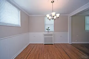27 Andover Rd, Green Hills, OH 45218 - Photo 9
