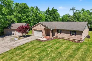 305 Eagle Knoll Dr, Washington Township, OH 45153 - Photo 3