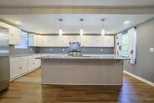 1277 Brushwood Ave, Cincinnati, OH 45224 - Photo 11
