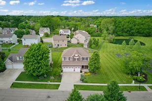 7485 Macaulay Blvd, Hamilton Township, OH 45039 - Photo 3