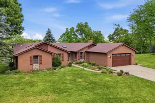 4290 Marcrest Dr, Cincinnati, OH 45211 - Photo 1