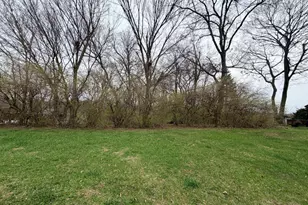 4302 Marcrest Dr, Cincinnati, OH 45211 - Photo 3