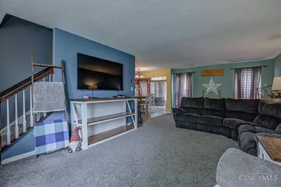 516 Delaware Crossing, Trenton, OH 45067 - Photo 5