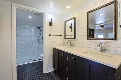 2394 Dana Avenue, Cincinnati, OH 45208 - Photo 21