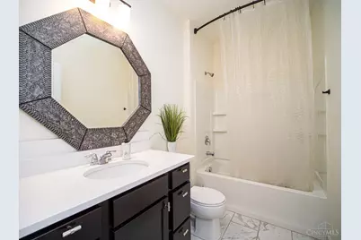 10015 Washington Glen Drive, Washington Twp, OH 45458 - Photo 13