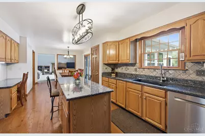 7220 Rolling Meadows Drive, West Chester, OH 45069 - Photo 9