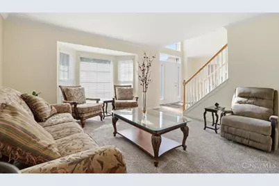 10210 Meadowknoll Drive, Loveland, OH 45140 - Photo 9
