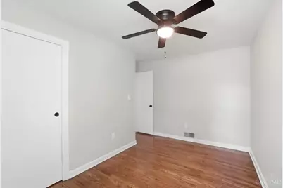 9808 Daly Road, Springfield Township, OH 45231 - Photo 23