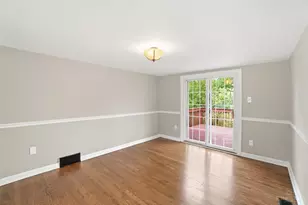 9808 Daly Rd, Springfield Township, OH 45231 - Photo 15