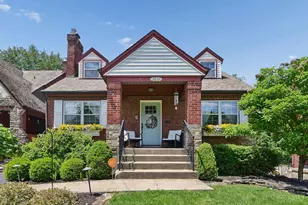 3859 Drakewood Dr, Cincinnati, OH 45209 - Photo 1