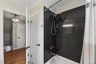 3859 Drakewood Dr, Cincinnati, OH 45209 - Photo 29