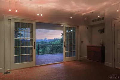 11 Weebetook Lane, Cincinnati, OH 45208 - Photo 21