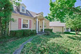 224 Charles St, Wyoming, OH 45215 - Photo 3