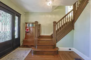 1704 E McMillan St, Cincinnati, OH 45206 - Photo 3