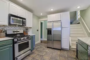 1704 E McMillan St, Cincinnati, OH 45206 - Photo 13