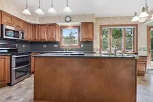 5905 Sovereign Dr, Sharonville, OH 45241 - Photo 7