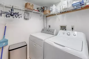 9821 Regatta Dr, Cincinnati, OH 45252 - Photo 23