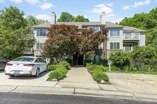 9821 Regatta Dr, Cincinnati, OH 45252 - Photo 1