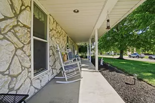 6033 Brofield Dr, Hamilton, OH 45011 - Photo 11