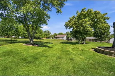 6033 Brofield Drive, Hamilton, OH 45011 - Photo 75