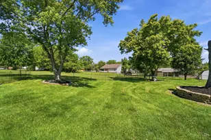 6033 Brofield Dr, Hamilton, OH 45011 - Photo 75