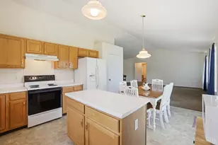 22 Meadowcrest Dr, Franklin, OH 45005 - Photo 11