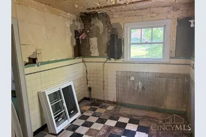 2845 Lawndale, Cincinnati, OH 45212 - Photo 7