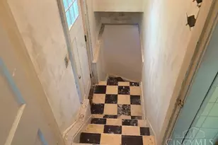 2845 Lawndale Ave, Cincinnati, OH 45212 - Photo 9