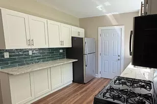 2044 Queen City Ave, Cincinnati, OH 45214 - Photo 5