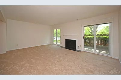 3433 Traskwood Circle #B, Cincinnati, OH 45208 - Photo 7