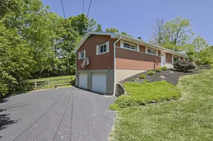 724 Pine Ridge Rd, Miami Township, OH 45150 - Photo 5