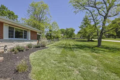 724 Pine Ridge Road, Miami Township, OH 45150 - Photo 3