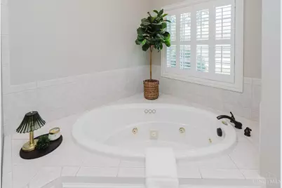 1123 Waters Edge Drive, Centerville, OH 45458 - Photo 35