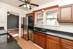 1818 Dalewood Pl, Cincinnati, OH 45237 - Photo 9
