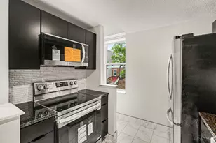 427 Hopkins St, Cincinnati, OH 45203 - Photo 11