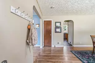 1525 Westview Ct, Reading, OH 45215 - Photo 5