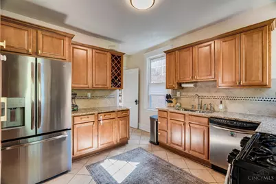 3095 Linwood Avenue, Cincinnati, OH 45208 - Photo 15