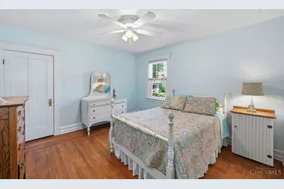 878 Tweed Avenue, Cincinnati, OH 45226 - Photo 23