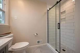 8365 Squirrelridge Dr, Sycamore Township, OH 45243 - Photo 19