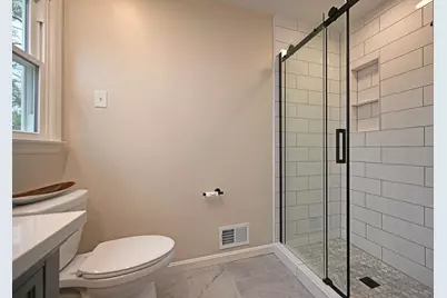 8365 Squirrelridge Drive, Sycamore Township, OH 45243 - Photo 19