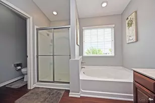 7302 Bridge Point Dr, Cincinnati, OH 45248 - Photo 21