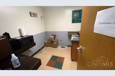 1100 Salem Avenue, Dayton, OH 45406 - Photo 15