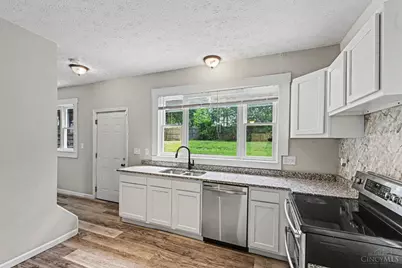 1870 Kahn, Hamilton, OH 45011 - Photo 7