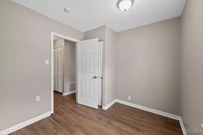3206 Niagara, Cincinnati, OH 45251 - Photo 17