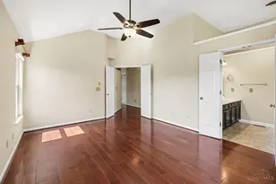 611 Shadowlawn Ln, Miami Township, OH 45140 - Photo 17