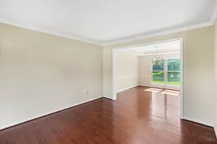 611 Shadowlawn Ln, Miami Township, OH 45140 - Photo 5