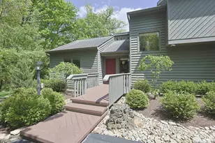 26 Trailbridge Dr, Blue Ash, OH 45241 - Photo 3