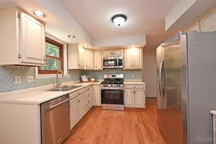6415 Roth Ridge, Loveland, OH 45140 - Photo 13