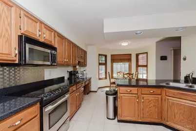 4139 Abbeygate Drive, Beavercreek, OH 45430 - Photo 9